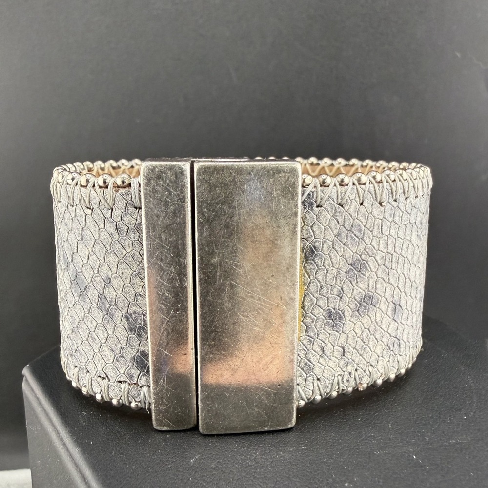Vintage Streets Ahead Bracelet Silver Snakeskin Leather Magnetic Cuff 6.5